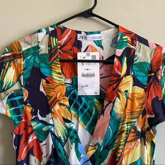 Zara Floral Print Dress - European Summer Vacation - Picture 10 of 12